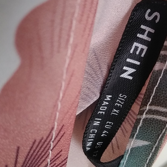 SHEIN Floral Imprinted Blouse - Picture 2 of 2